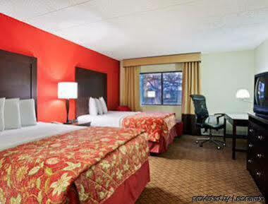 Clarion Hotel 2*
